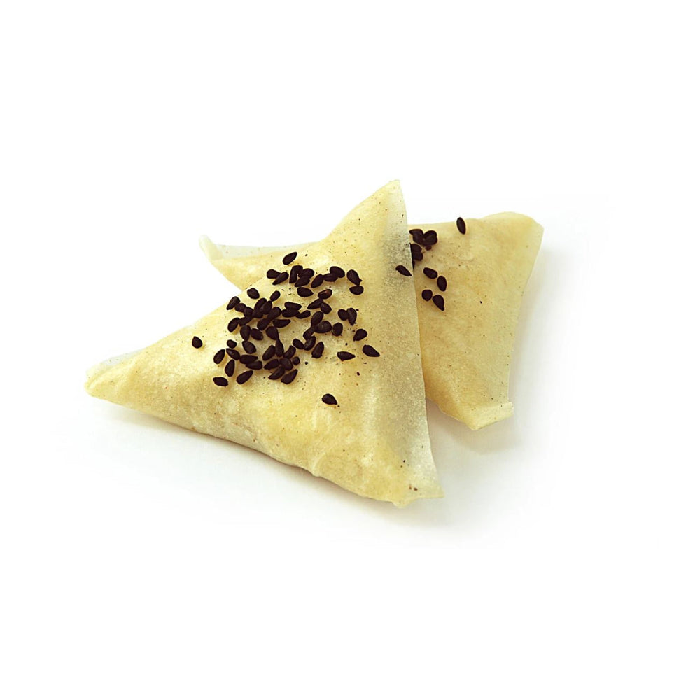 2 Pieces of ALKARAMAH Samboosah Dough with toppings